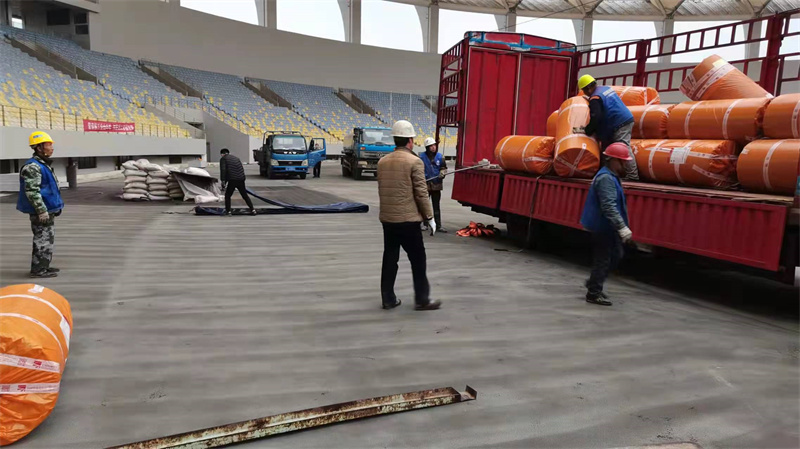 running track installation (2)