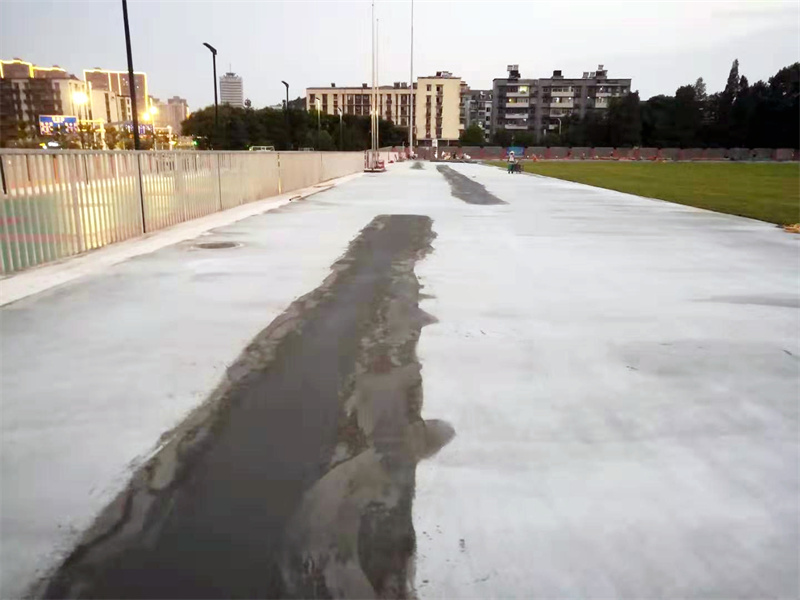 running track installation